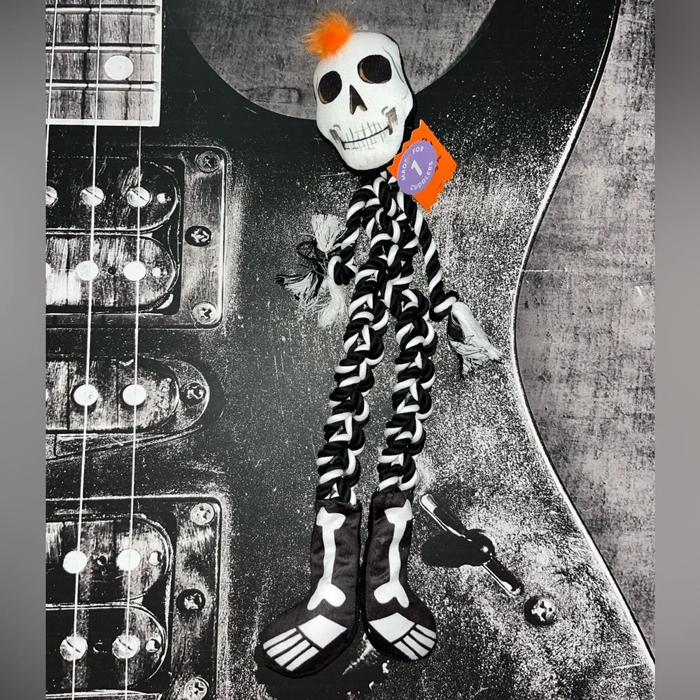 NWT Skeleton Rope Toy